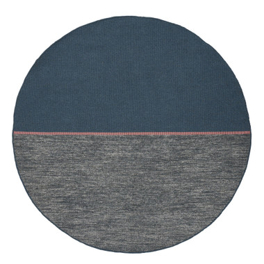 Magnetize Rug